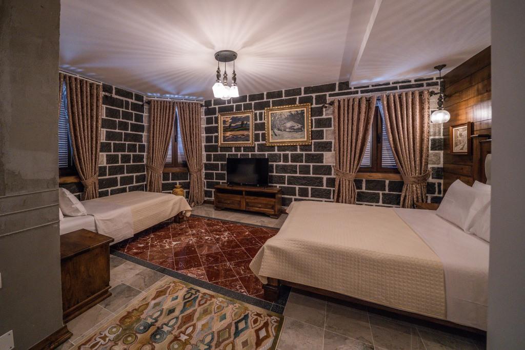 Korca Boutique Hotel Екстериор снимка
